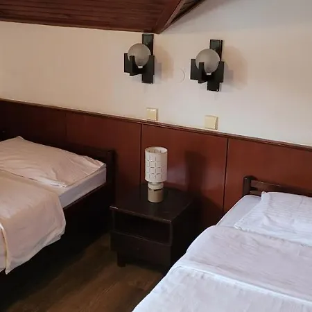 فندق مبيت وإفطار Sobe Na Josanici