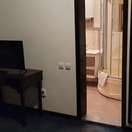 فندق مبيت وإفطار Sobe Na Josanici 3*