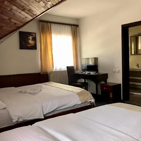 فندق مبيت وإفطار Sobe Na Josanici 3*