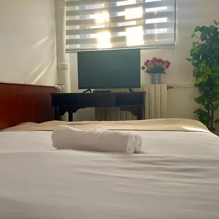 فندق مبيت وإفطار Sobe Na Josanici 3*