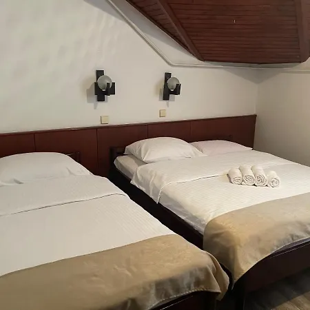 فندق مبيت وإفطار Sobe Na Josanici