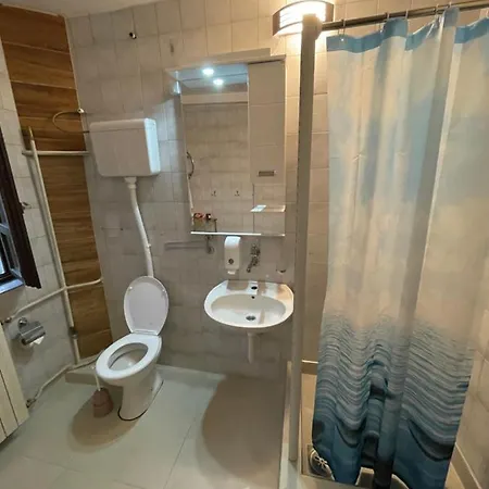 فندق مبيت وإفطار Sobe Na Josanici 3*