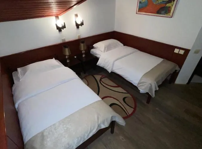 فندق مبيت وإفطار Sobe Na Josanici